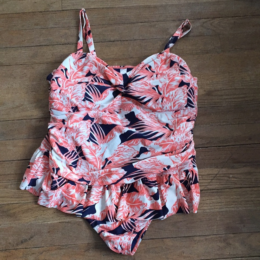 Tropical Escape One-Piece Swim 22W